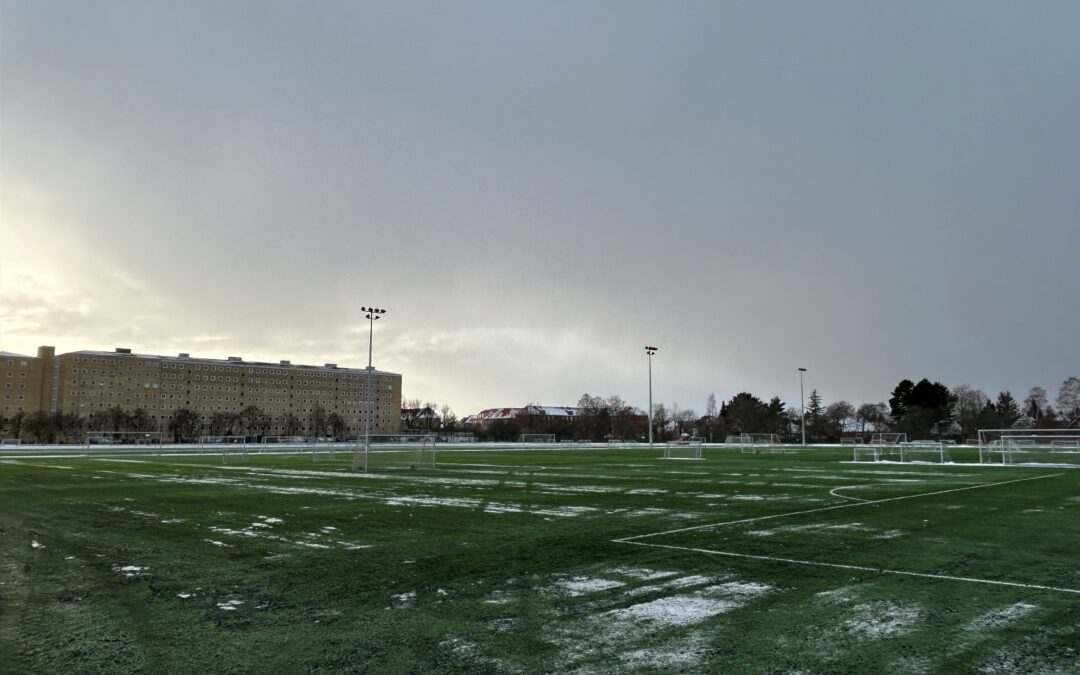 🌨️Update fra FIU vedr. klargøringen af kunstgræsbanerne i dag torsdag d. 19.1.2024🌨️